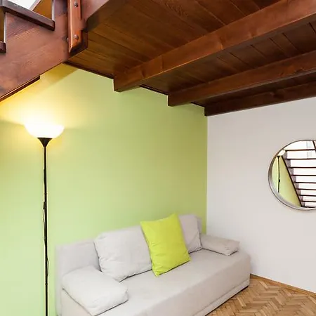 Hostel Krakow Color Sarego Хостел